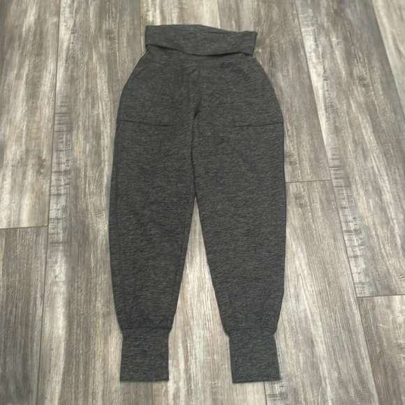 EUC OFFLINE By Aerie The Hugger Jogger XS - Picture 1 of 8